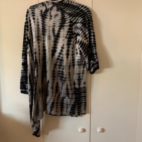 Torrid Plus Size 0X Blue/White Tie Dye Long Cardigan - Picture 4 of 4